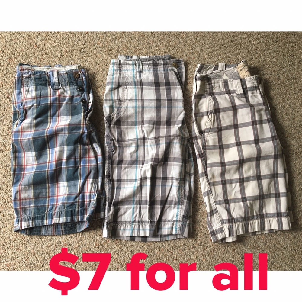 American eagle shorts size 30