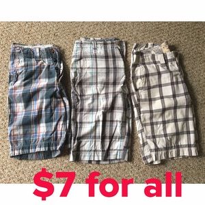 American eagle shorts size 30