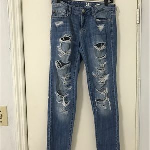 Ripped Boyfriend Jeans