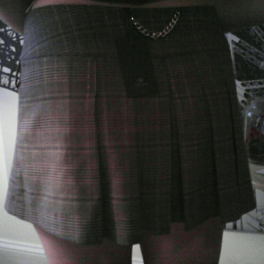 Pleaded mini skirt