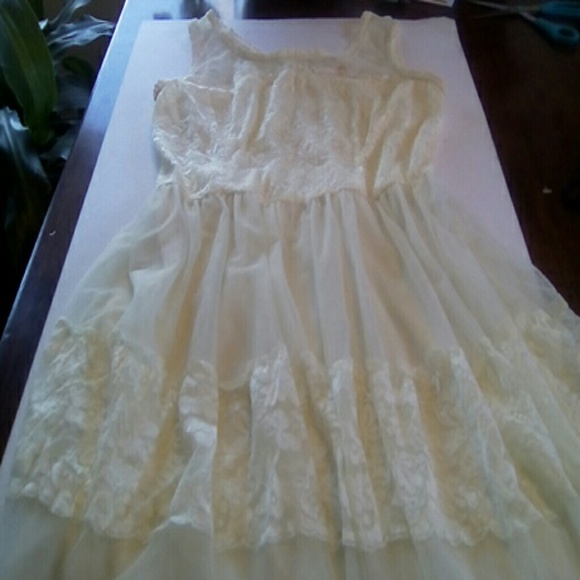 MARINEBLU ROMILY IVORY BOUTIQUE ITEM Dresses & Skirts - MARINEBLU ROMILLY IVORY LACE DRESS L