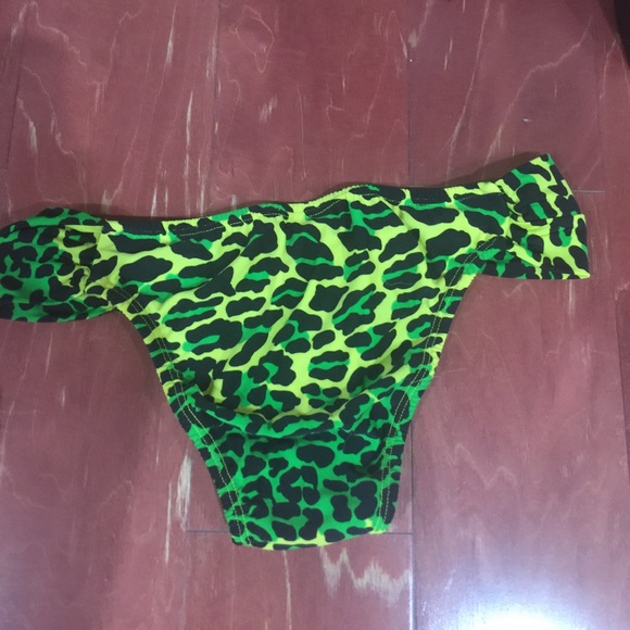 Custom bikini - Picture 3 of 3