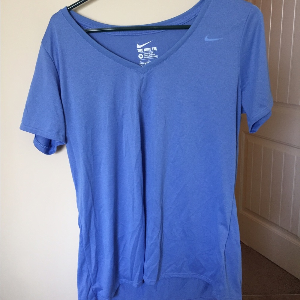 Nike dry fit v neck like new