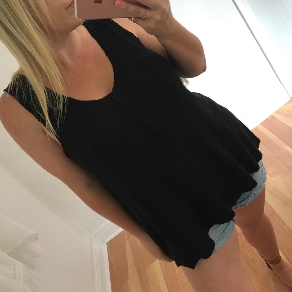 LAST - Soft black waffle knit tank
