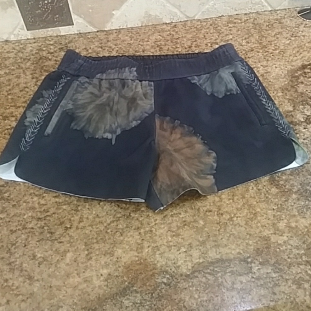 Pam & Gela Leather shorts