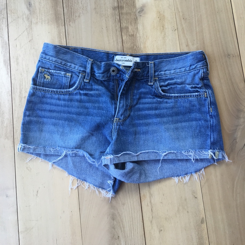 Abercrombie kids short shorts
