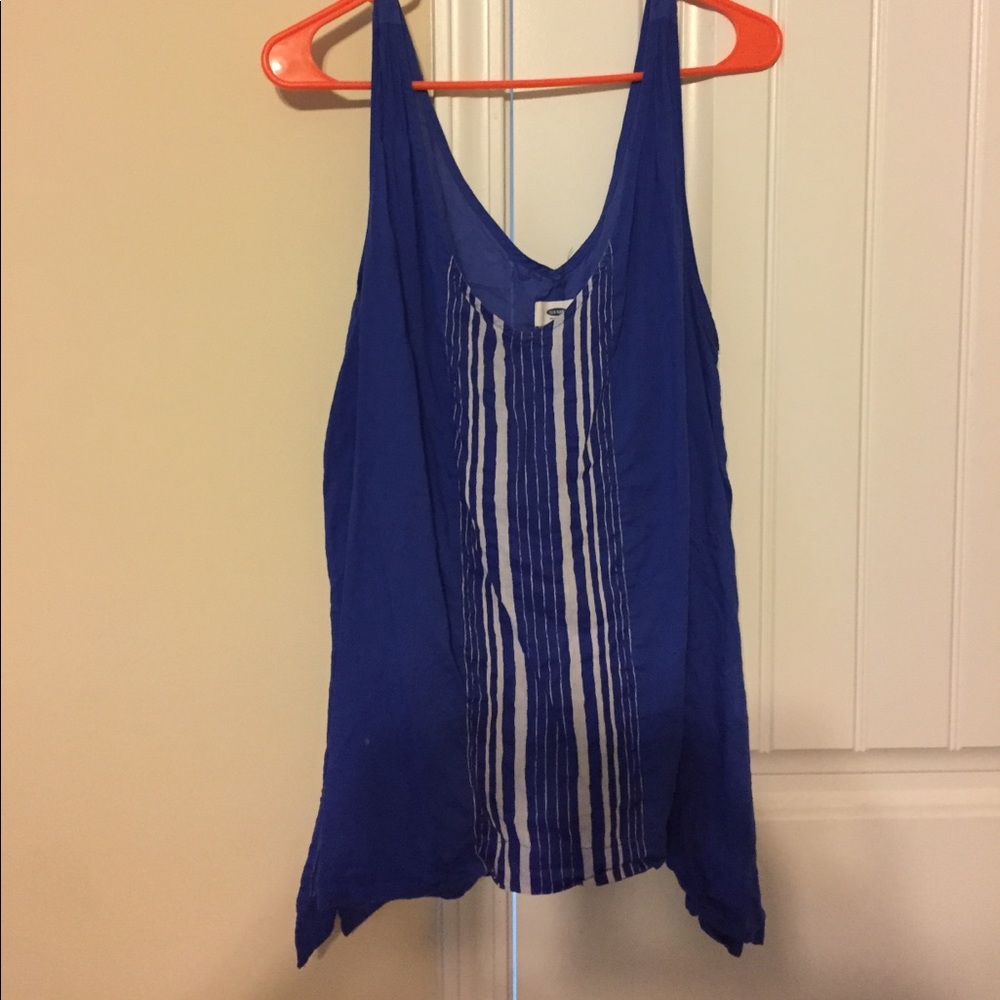 Double V Neck handkerchief hem tank