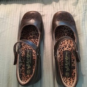 13.5 Girls Brown Dress shoes