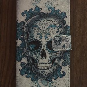 Skull iphone 6 plus wallet case