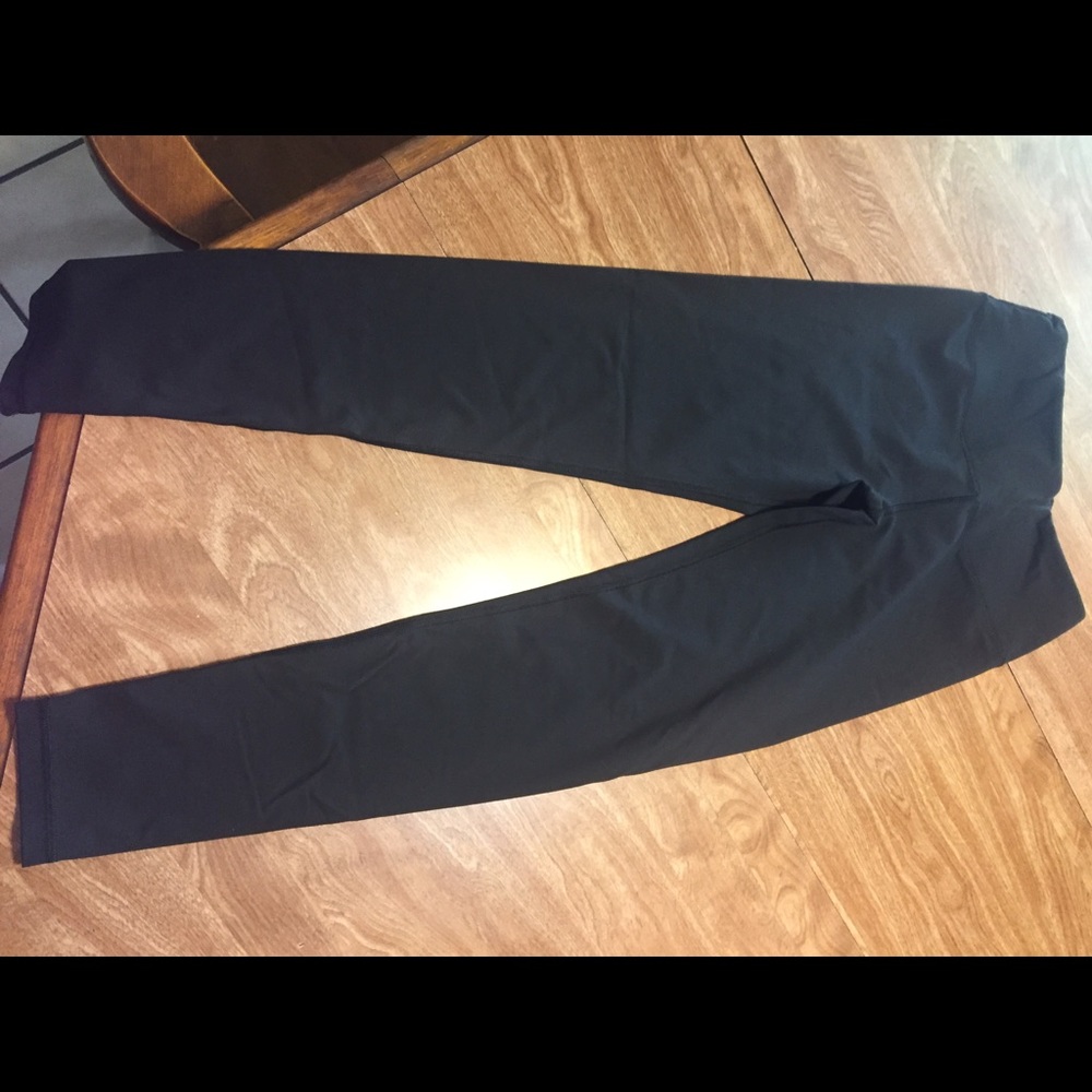 size: medium VSX yoga pants!