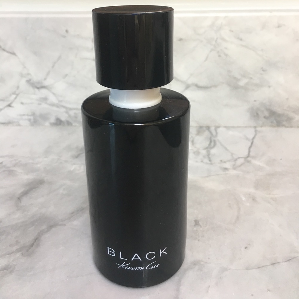 Black by Kenneth Cole Perfume