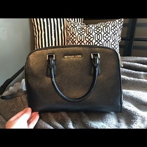 I love this purse, I just don't use it enough.