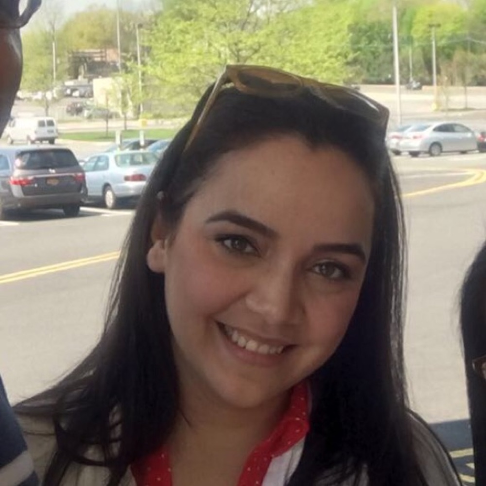 Meet your Posher, Stephanie