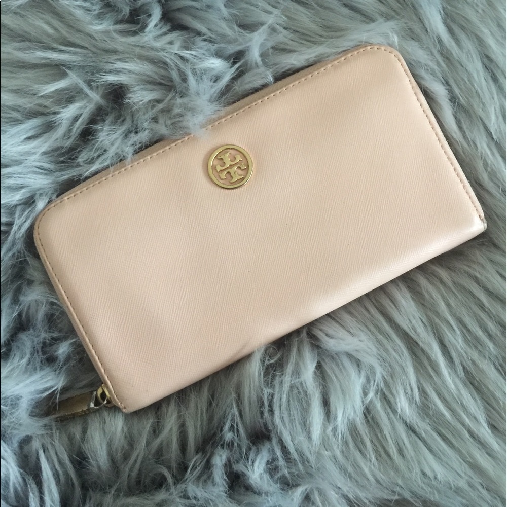 Tory Burch Zippy Wallet