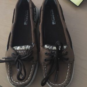 Girls sperry shoes