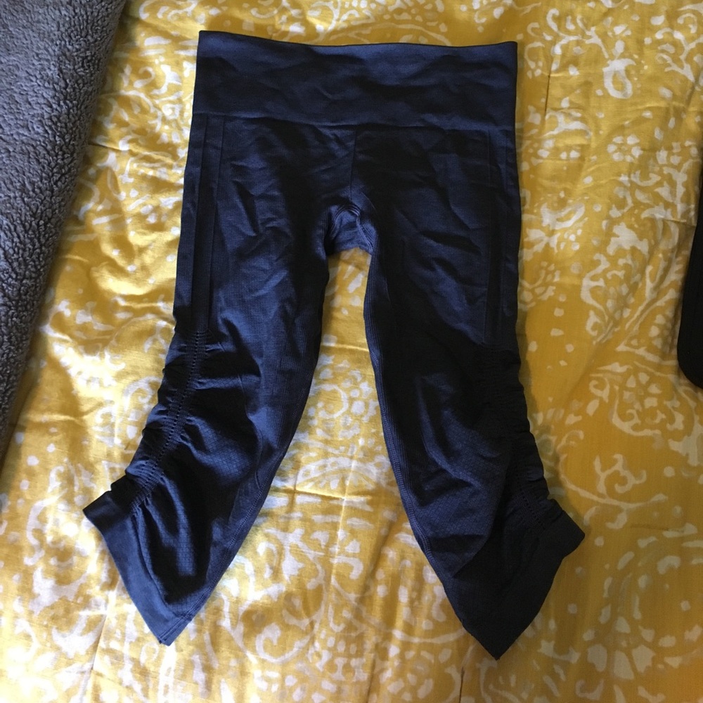 Lululemon crops