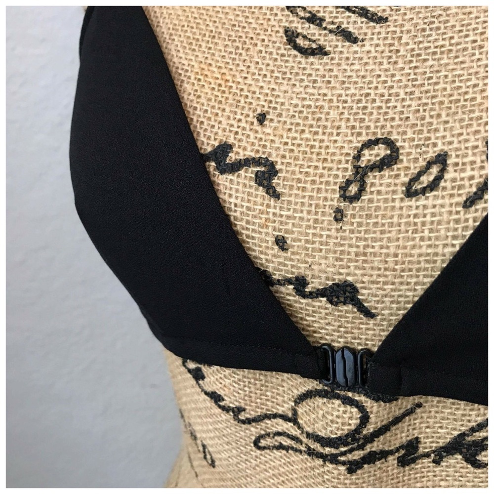 Black Lace Bralette - Picture 4 of 7