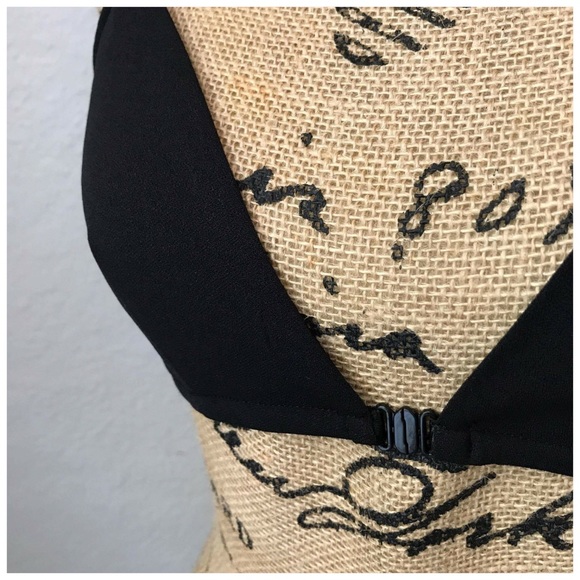 Black Lace Bralette - Picture 4 of 7