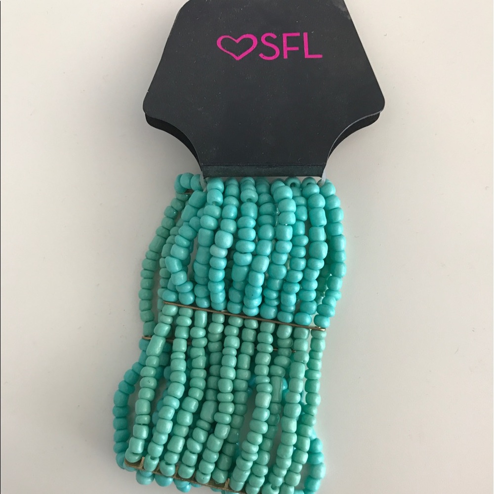 Aqua blue bracelet🔴