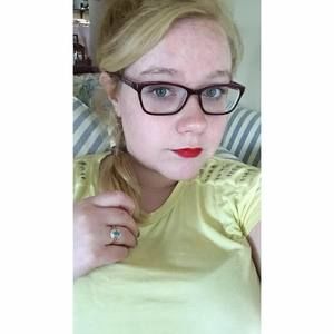 Meet your Posher, Kaela