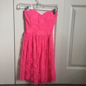 Pink Lace Strapless Sweetheart Dress
