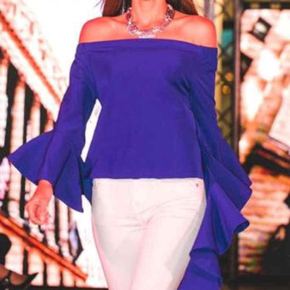 Blue bell sleeve top