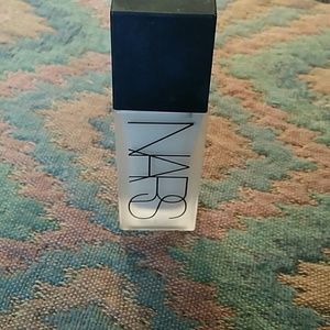Nars All Day Luminous Foundation* Light 3 Gobi