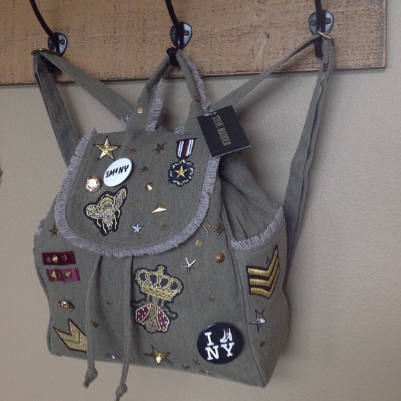 🍃💕Steve Madden Embellished Wilson Backpack - Picture 3 of 8