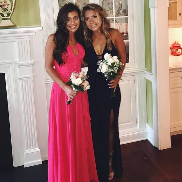 Meet your Posher, Nikki - Picture 1 of 1