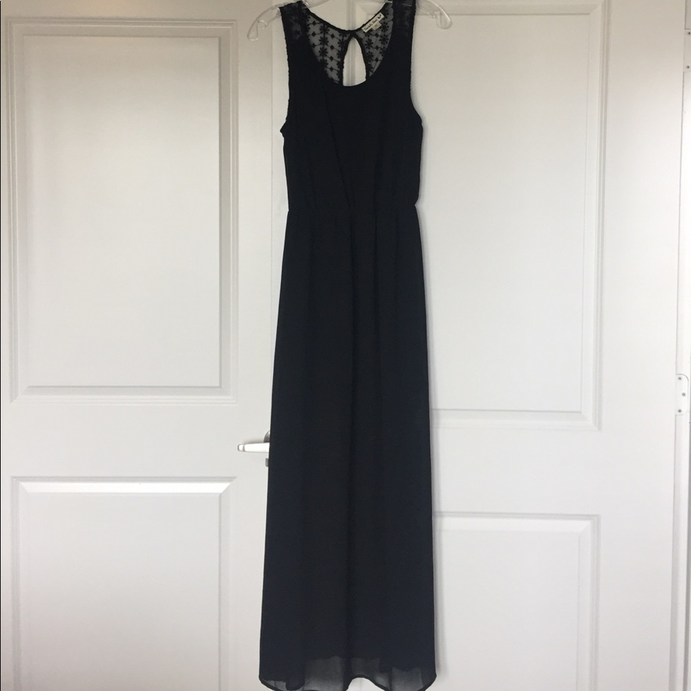 Black maxi dress!