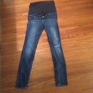 H&M maternity distressed over belly skinny jeans