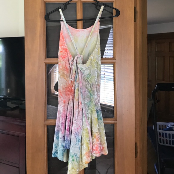 UNIF RINK DRESS - Picture 2 of 3