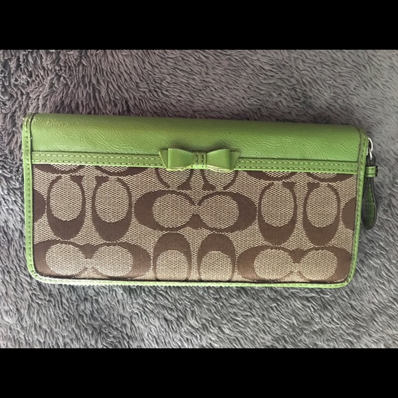 Coach Handbags - Coach Wallet