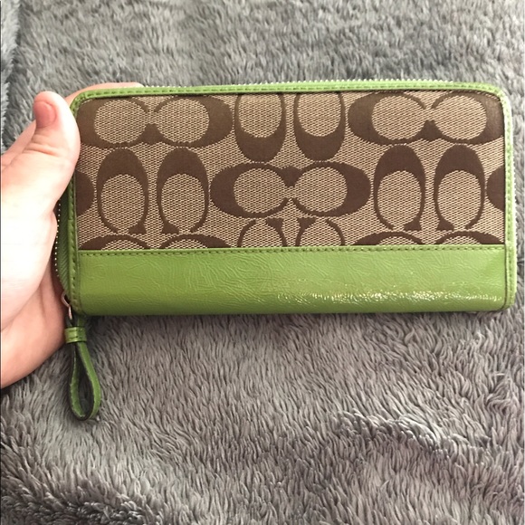 Coach Wallet - Picture 3 of 3