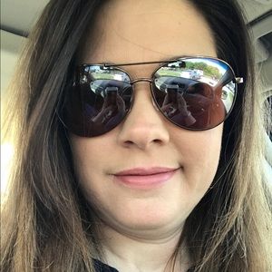 Meet your Posher, Becky