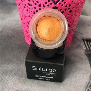 NIB Younique Splurge Shadow in Extravagant
