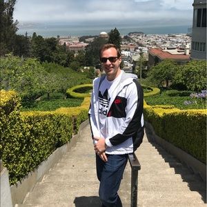 Meet your Posher, Mitchell