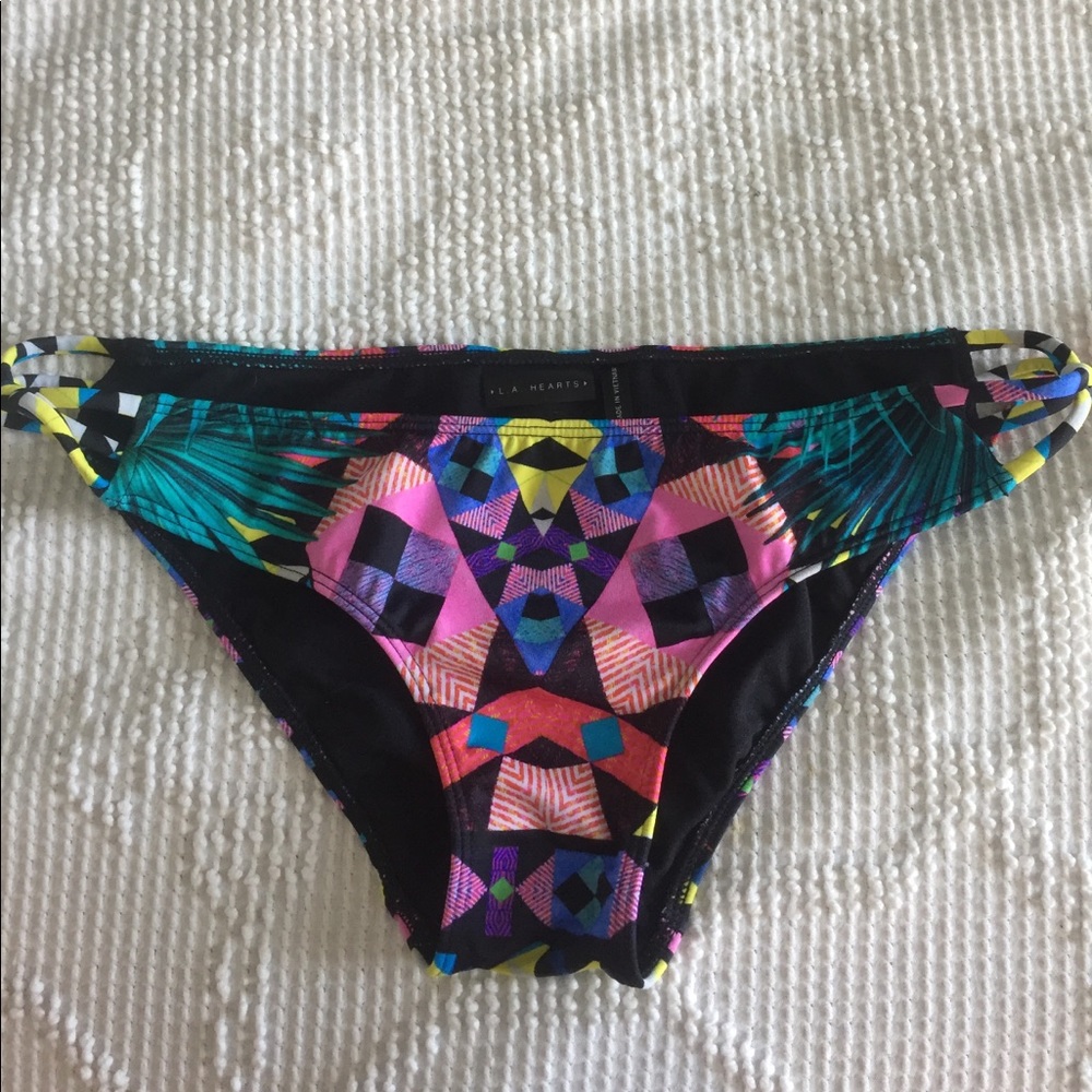 Bikini bottoms