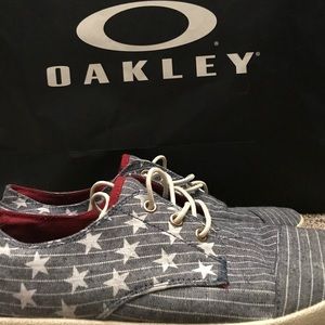 Toms Stars and Stripes classic shoes