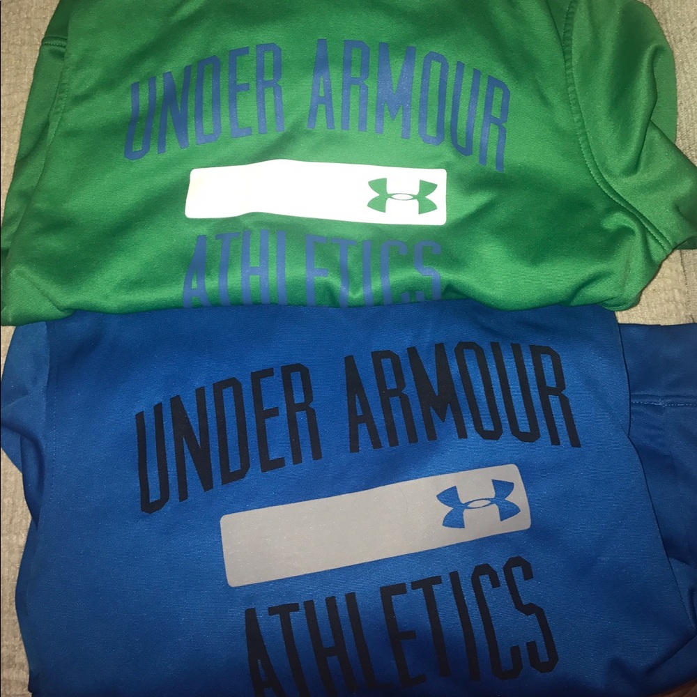 Under armour youth sweatshirts size medium