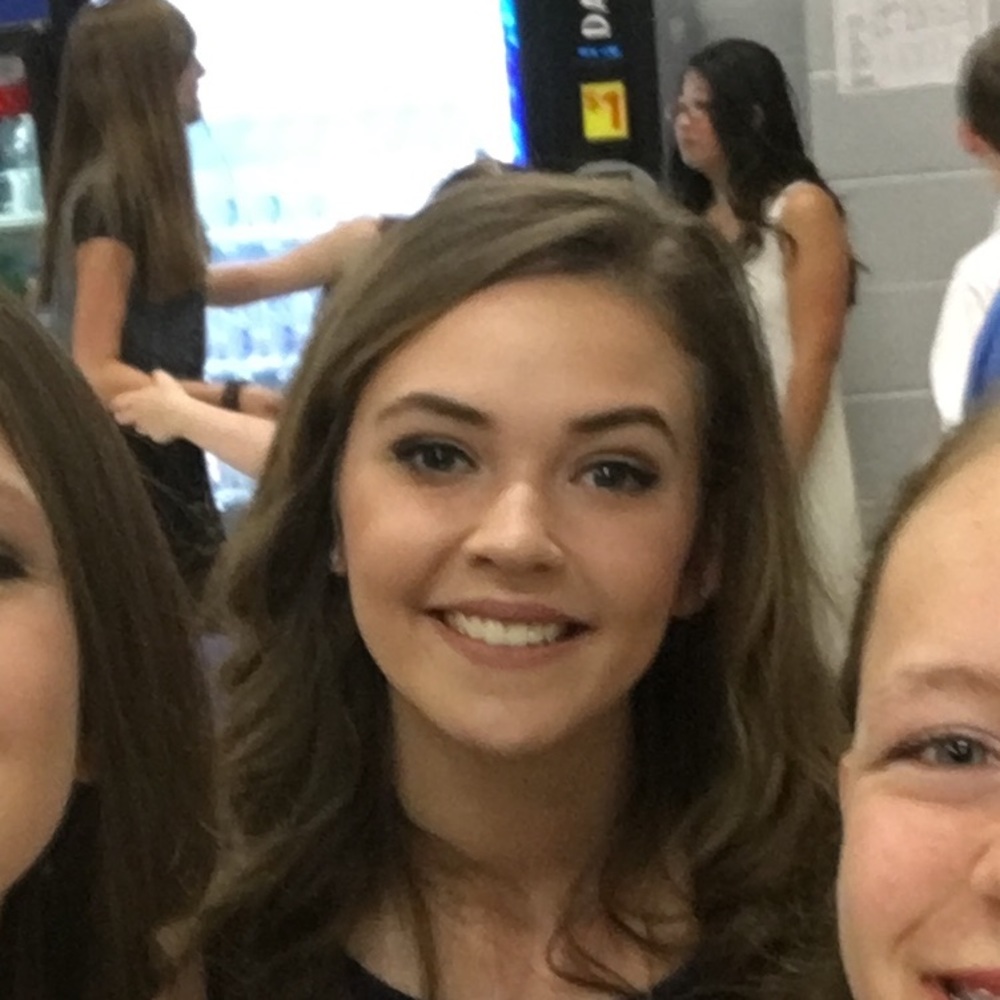 Meet your Posher, Carrie