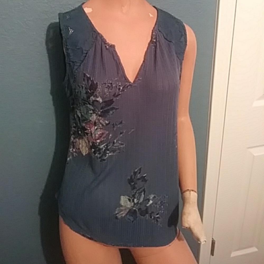 Lucky BOHO v-neck top