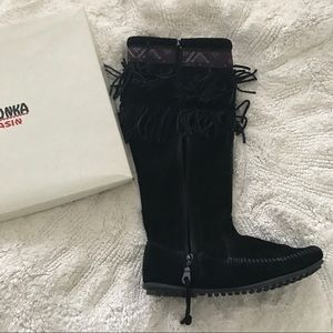 Minnetonka black fringe boots