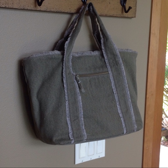 🍃💕Steve Madden Embellished Canvas Military Tote - Picture 4 of 8