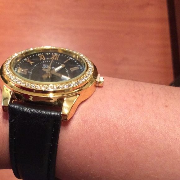 💙 Gorgeous Black Watch NEW 💙 - Picture 4 of 7