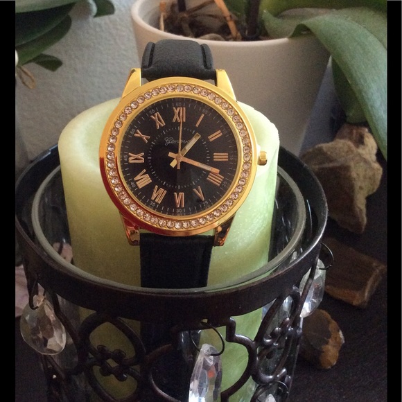 💙 Gorgeous Black Watch NEW 💙 - Picture 6 of 7