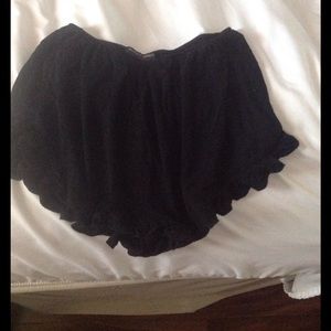 Brandy Melville Vodi shorts