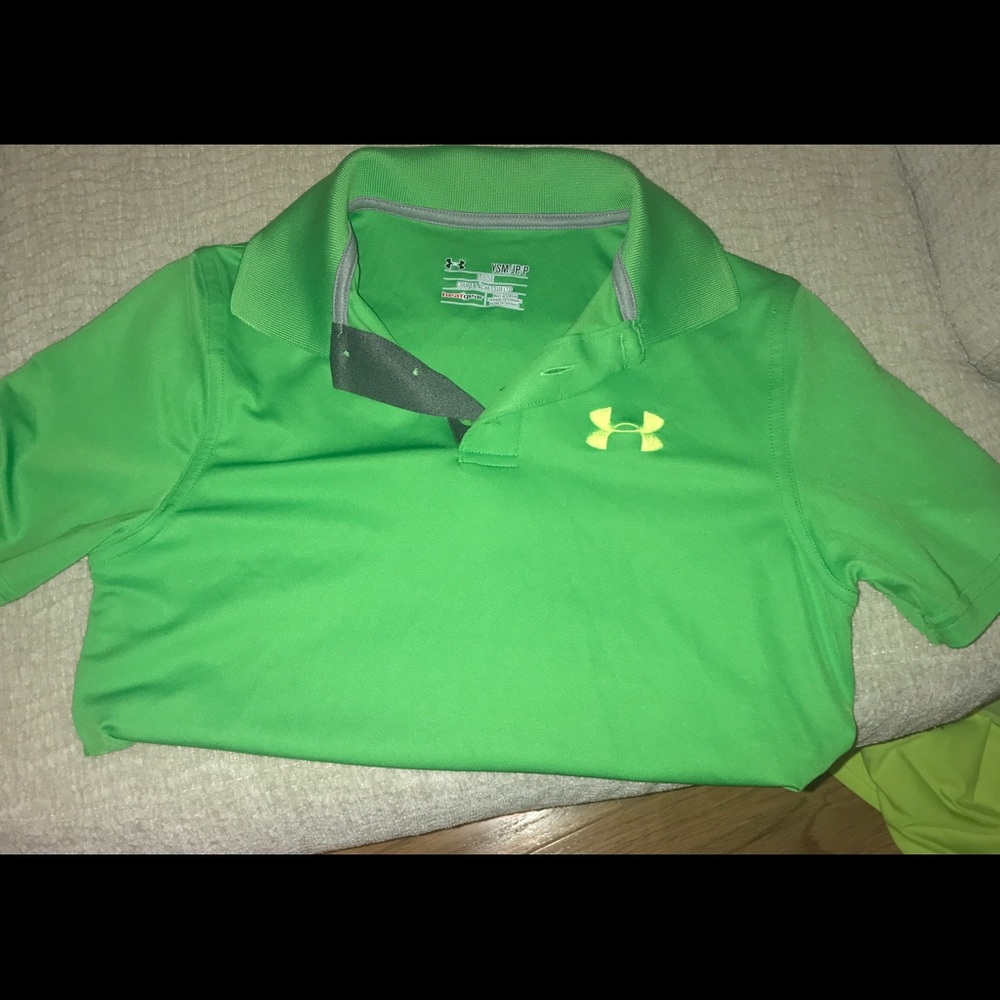 Under armour boys shirt