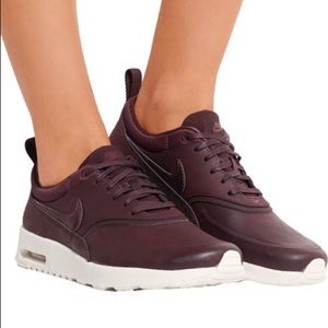 Nike Air max thea made with leather