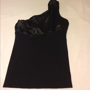 One sleeve top, in great, new, clean condition!